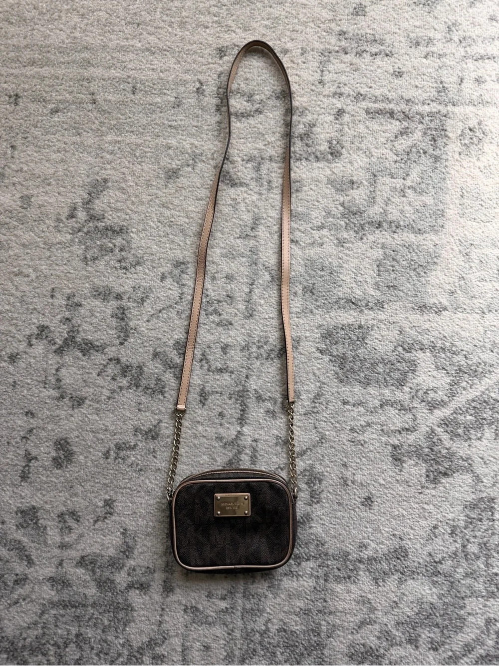 Michael Kors Jet Set Mini Crossbody
